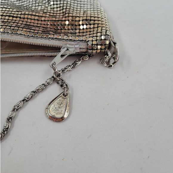 Vintage 60s 70s Metallic Sliver Gold Tone Mesh Ombré Chainmail Crossbody Bag - Picture 6 of 11